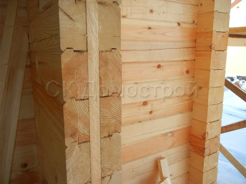 Ройки в доме из бруса